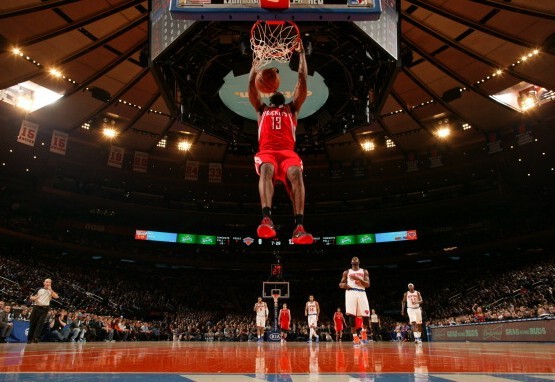 她以极具竞 她以极具竞